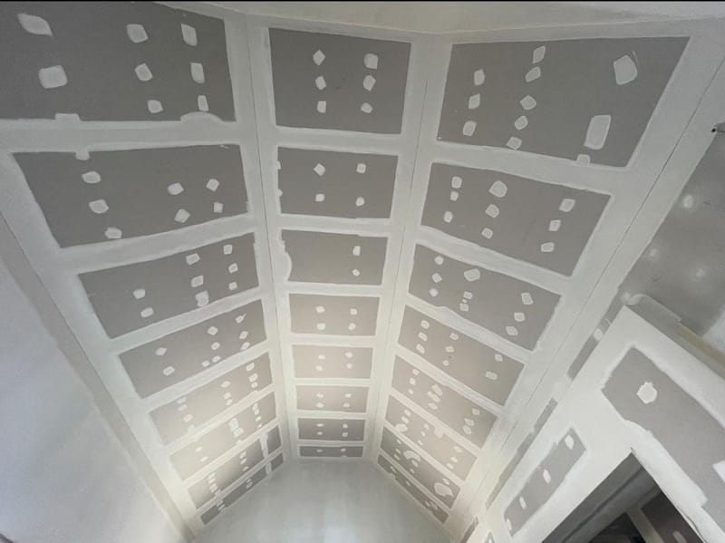 Flush gyprock ceiling with recessed lighting